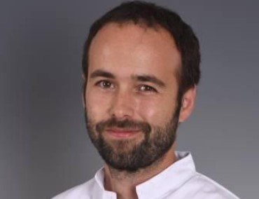 Dr. Albert Català
