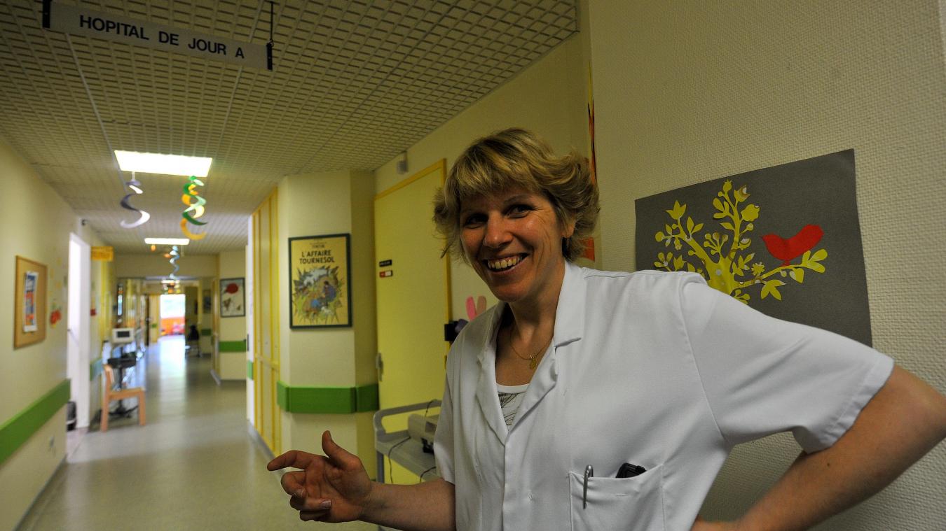Dr. Anne-Sophie Defachelles