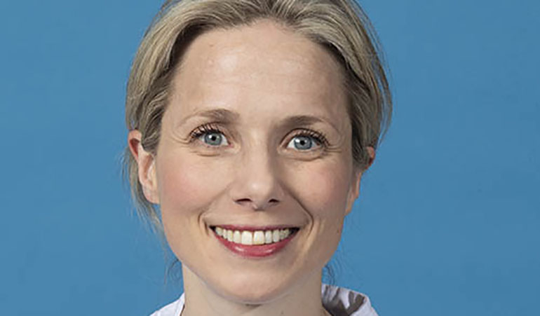 Dr. Astrid van der Veldt