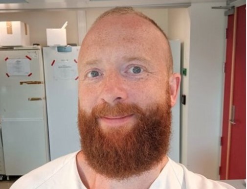 Dr. Bjørn-Erik Bertelsen