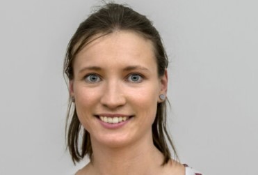 Dr. Claudia Hülpüsch