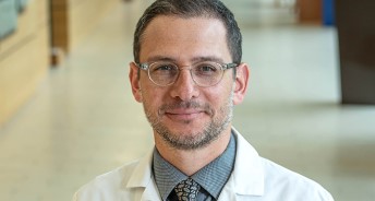 Dr. Daniel Geynisman
