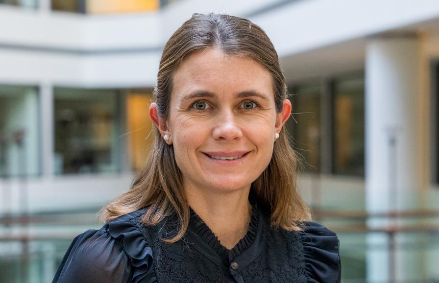 Dr. Erin Gillespie