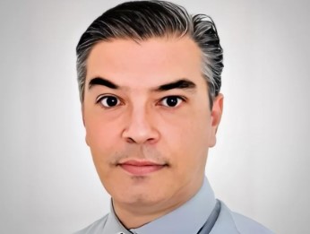 Dr. Gustavo Viani