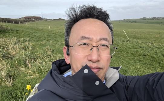 Prof. Hailong Hu