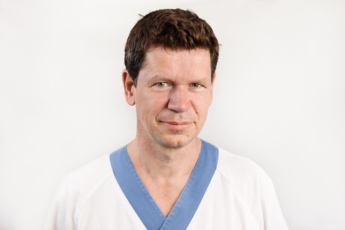 Dr. Henrik Lindman