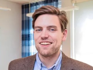 Dr. Henrik Ugge