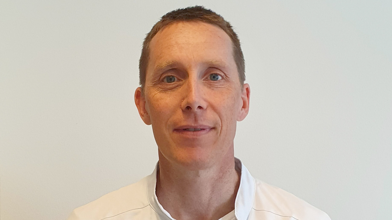 Dr. Jeppe Friborg