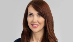 Dr. Laura Bukavina