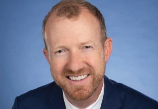 Dr. RObert Hamilton