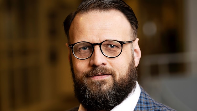 Prof. Roger Olofsson Bagge