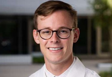 Dr. Travis Courtney